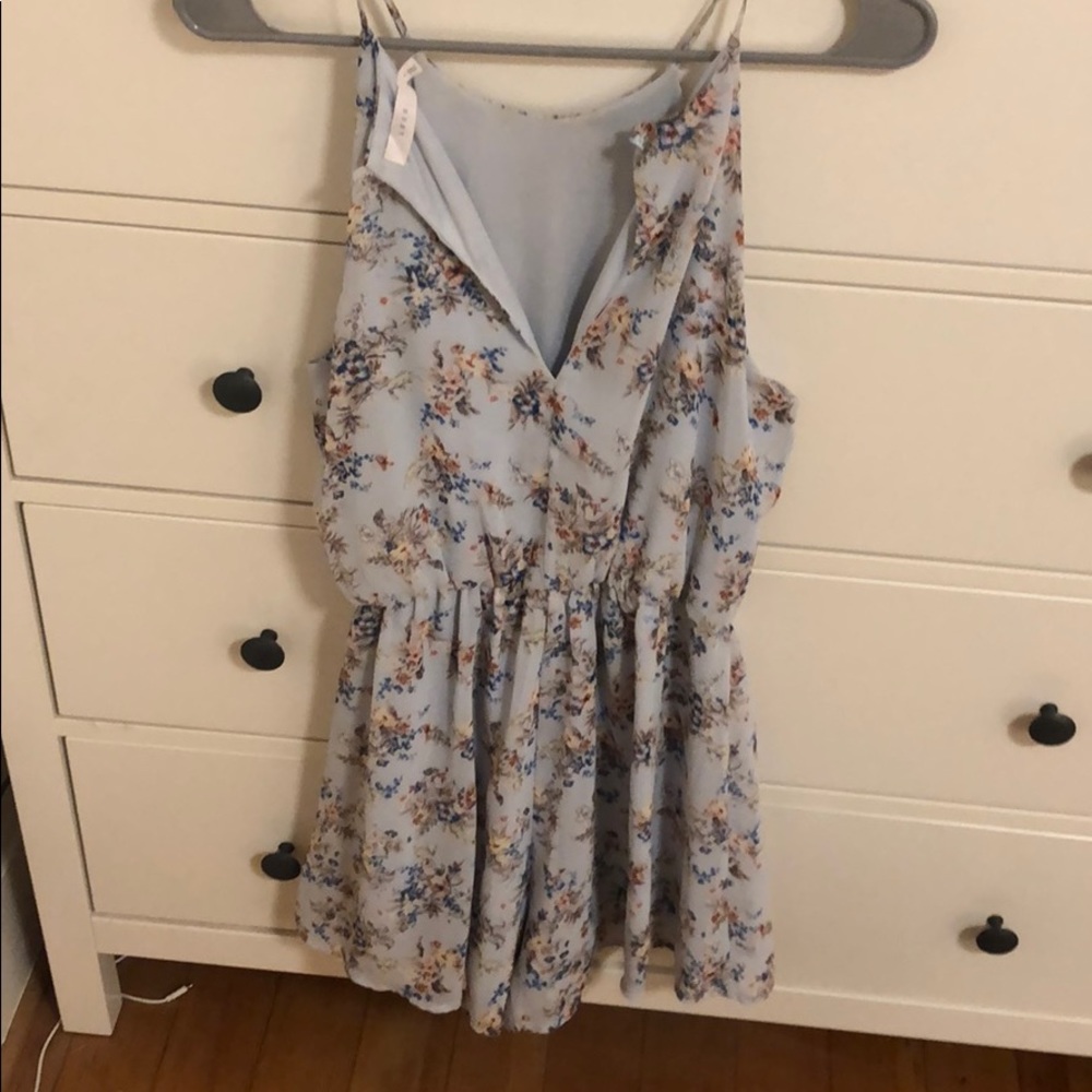 Romper - Picture 2 of 3